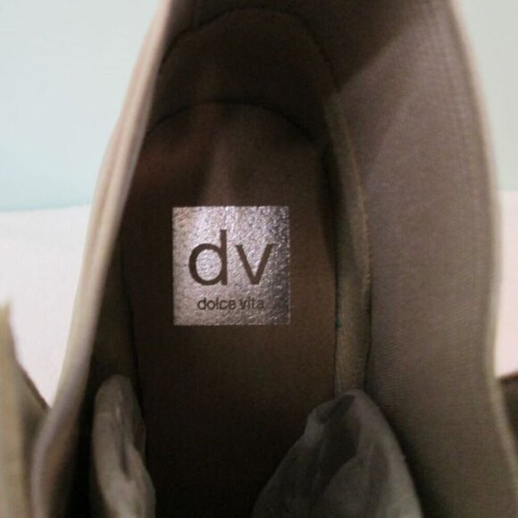 NWT/NWOB DV by Dolce Vita GERDY Ankle Bootie-Stacked Wedge Heel-Various-Beige - Picture 7 of 14
